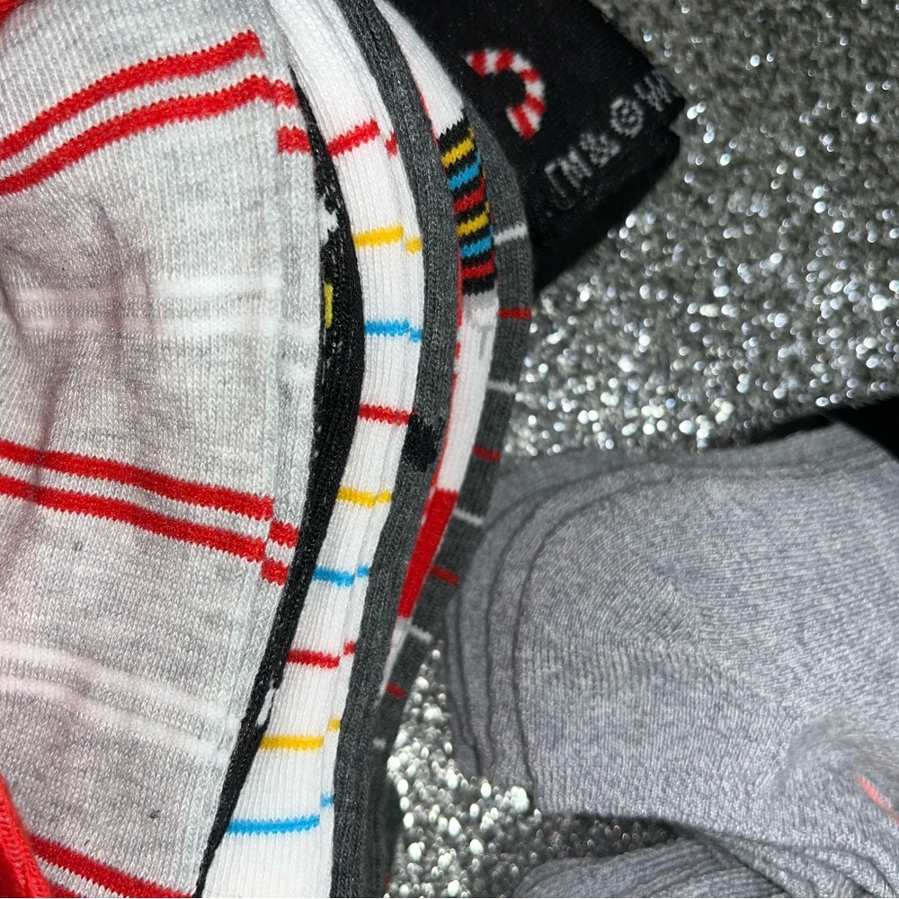 16 Pair of selection of Adidas / Friends socks bundle - Picture 13 of 13